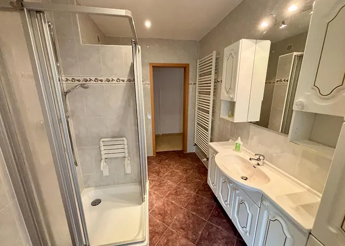 Harmony - Ganzes 3 Schlafzimmer 아파트